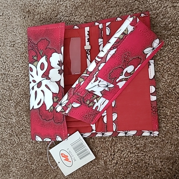 NWT! Max imports Hawaiian floral wallet, 4.5"x7.5"x1", red - Picture 7 of 7